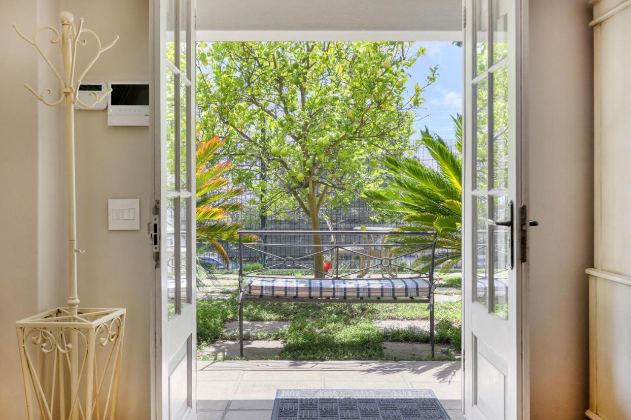 Apartment Solar Power French Country On Table Mountain Cape Town